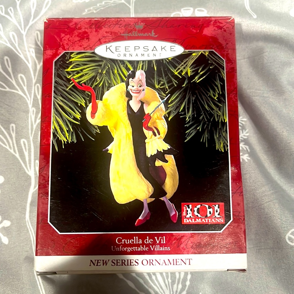 Cruella de Vil Keepsake Ornament